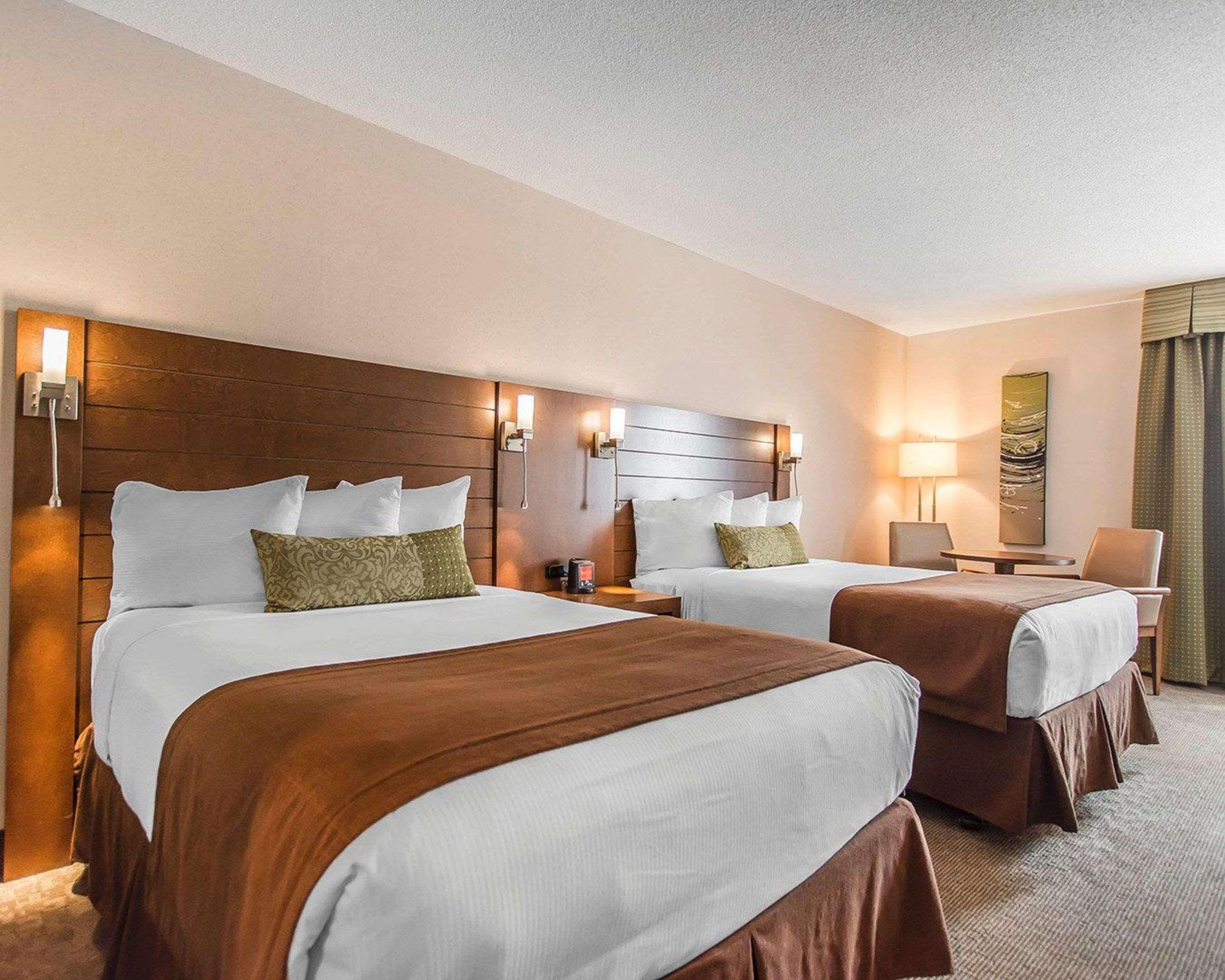 Quality Inn Rouyn-Noranda Exterior foto